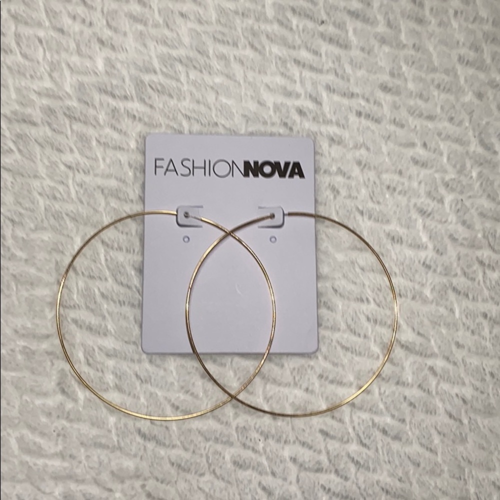 Brand New haven’t been worn Hoop Earrings!